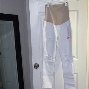 Distressed maternity jeans
